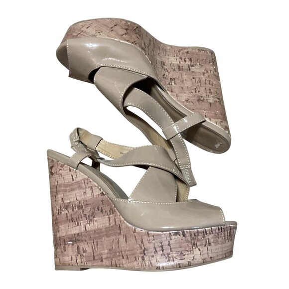Vtg Sbicca Erica Wedge Sandals Sz 9 Cork Platform Strappy Beige Patent Womens - Picture 3 of 8